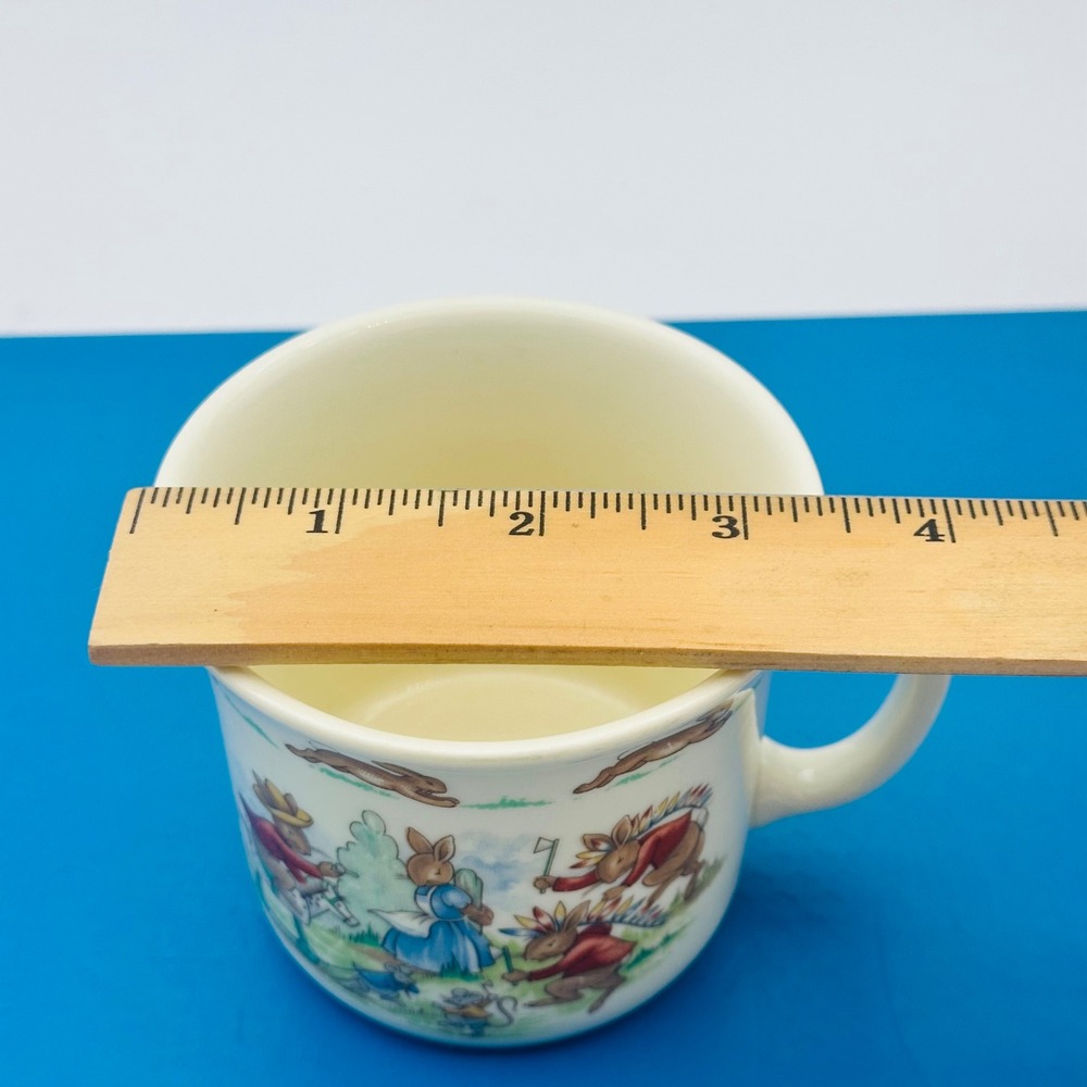 Vintage Royal Doulton Bunnykins Mug Cowboy Indian Bunnies English Bone‎ China - Picture 2 of 5